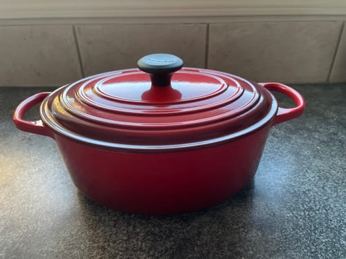 Customer photo review of Le Creuset Signature Cast Iron 4.7 QT (4.5L) Oval French Oven