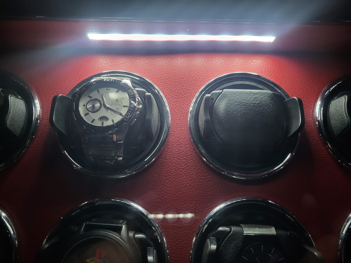 Customer photo review of Classic&Modern Watch Winder with Storage Organizer Case Quiet Mabuchi Motor