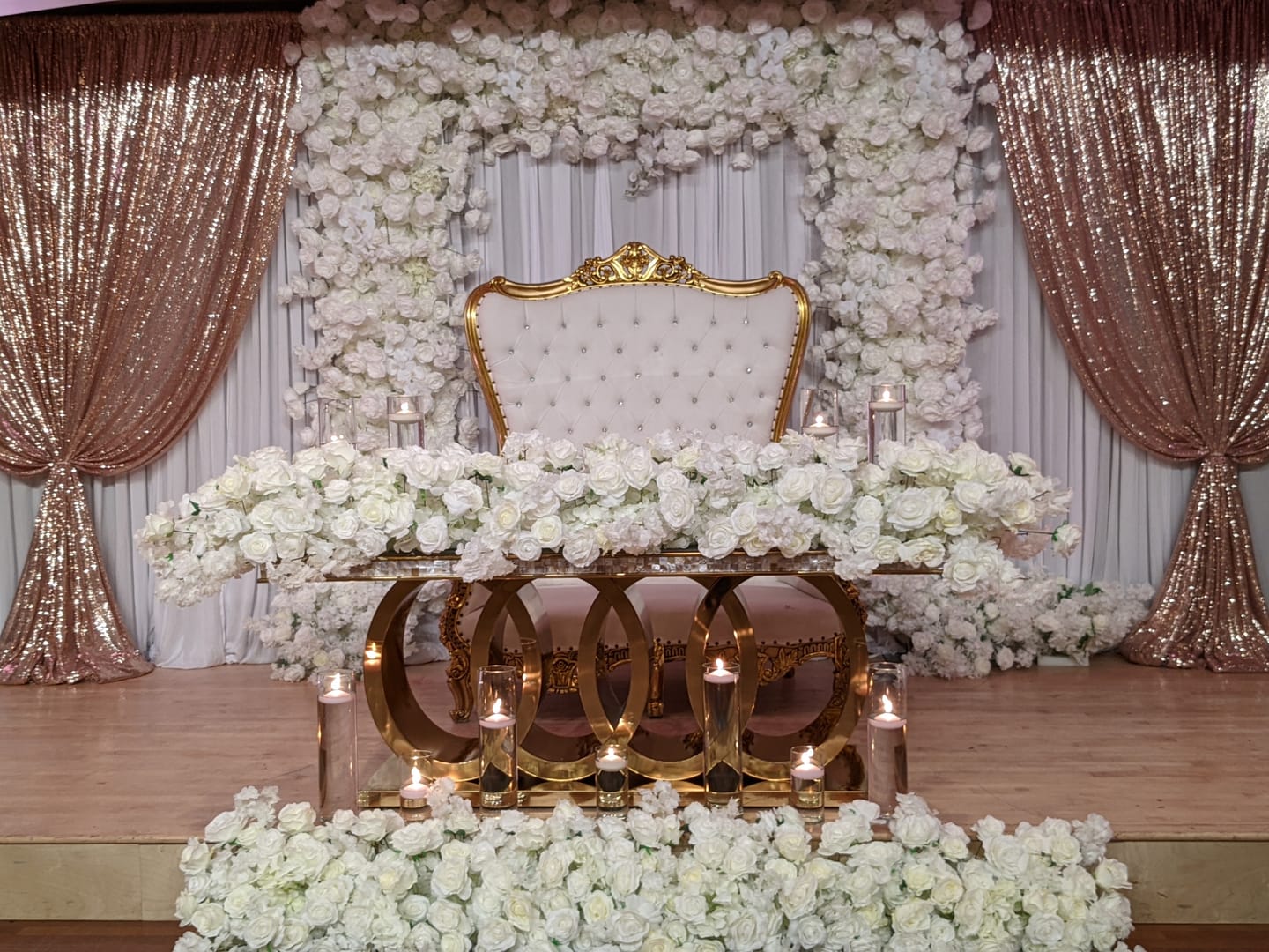 Customer photo review of White Fabric Artificial Flower Wall Arch Wedding Birthday Party Decoration