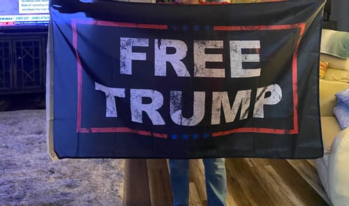 Customer photo review of Free Trump 15oz Coffee Mug