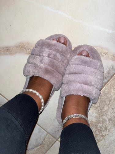 Customer photo review of Aurora Pearl Anklet