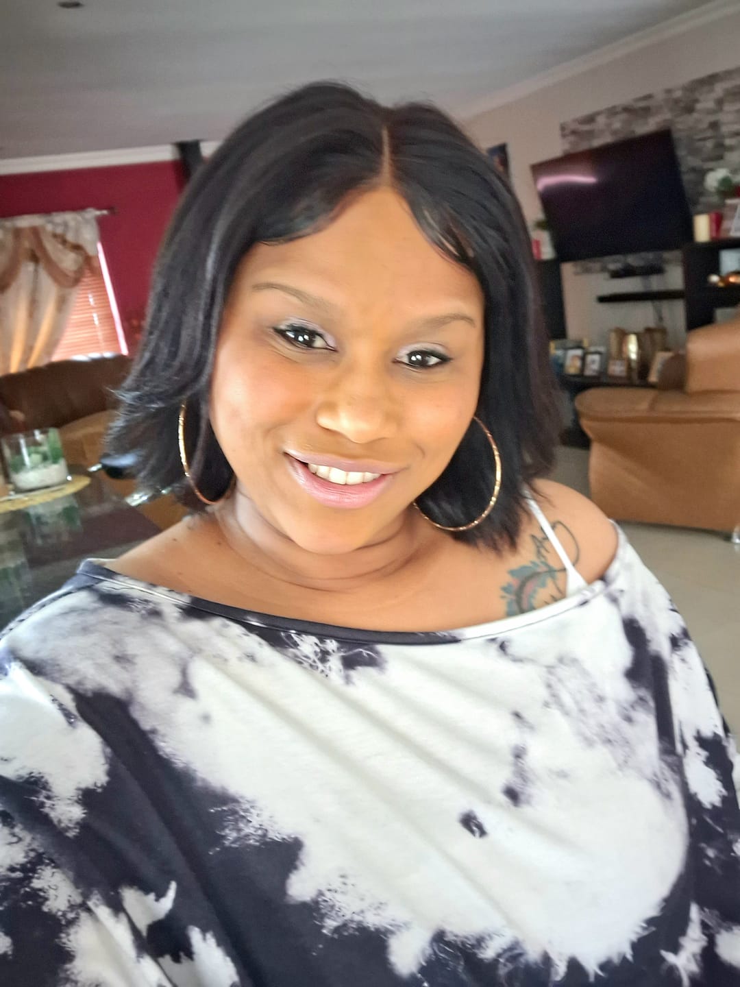 Customer photo review of Brazilian 4x4 Lace Wig - Straight