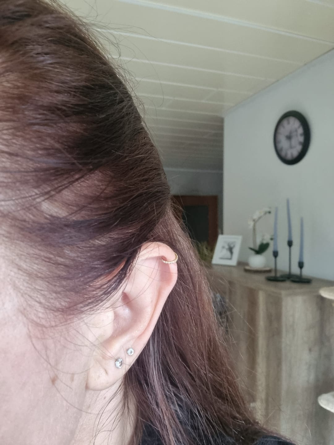 Customer photo review of HI-LIFE Crystal Clicker Piercing
