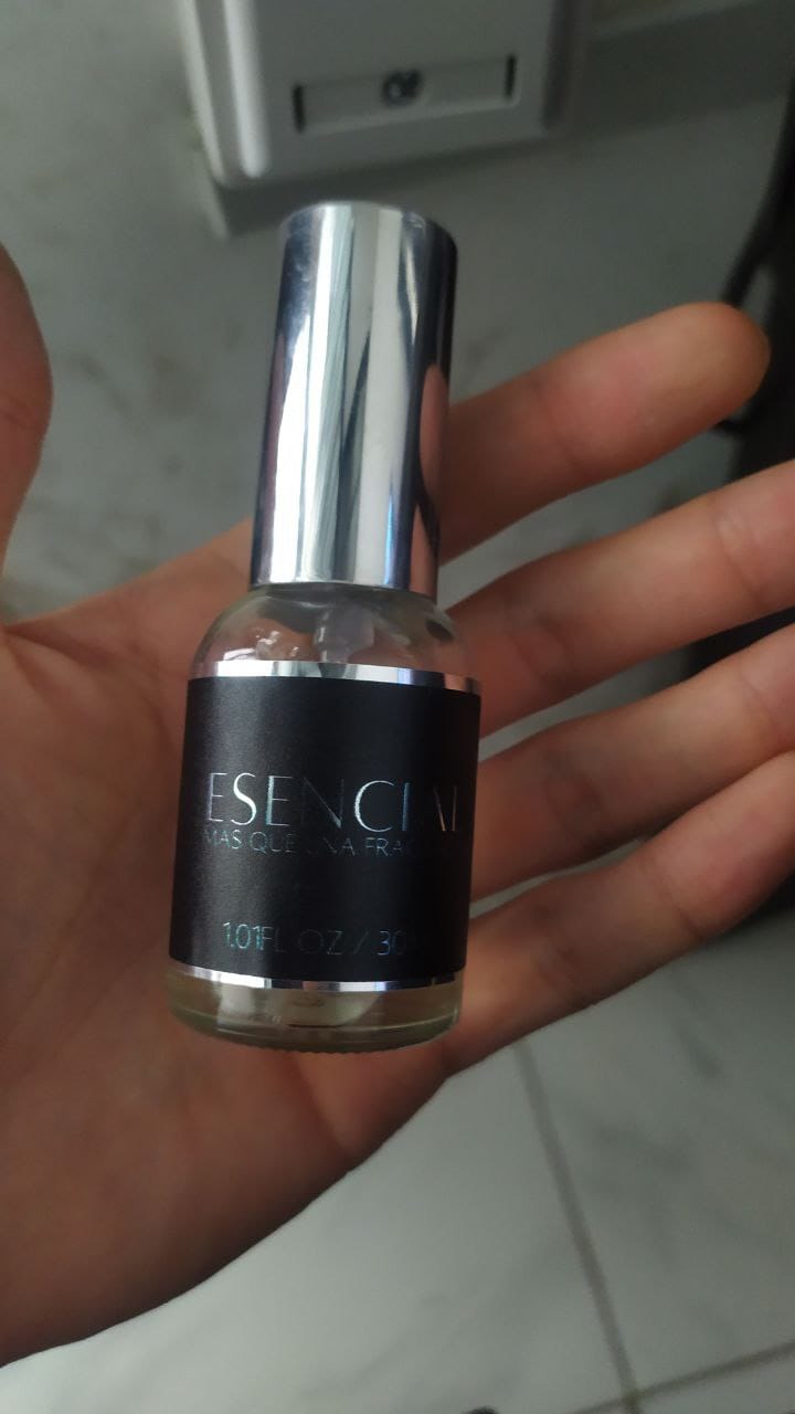 Customer photo review of H530 Inspirado en: Y Eau de Parfum Intense - Yves Saint Laurent