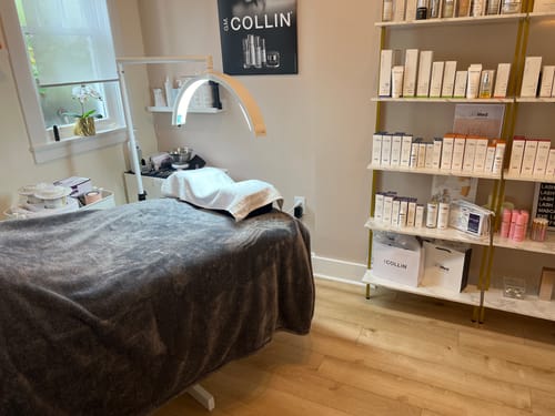 Customer photo review of CosmoGlo Original Light Bundle + Phone Clip