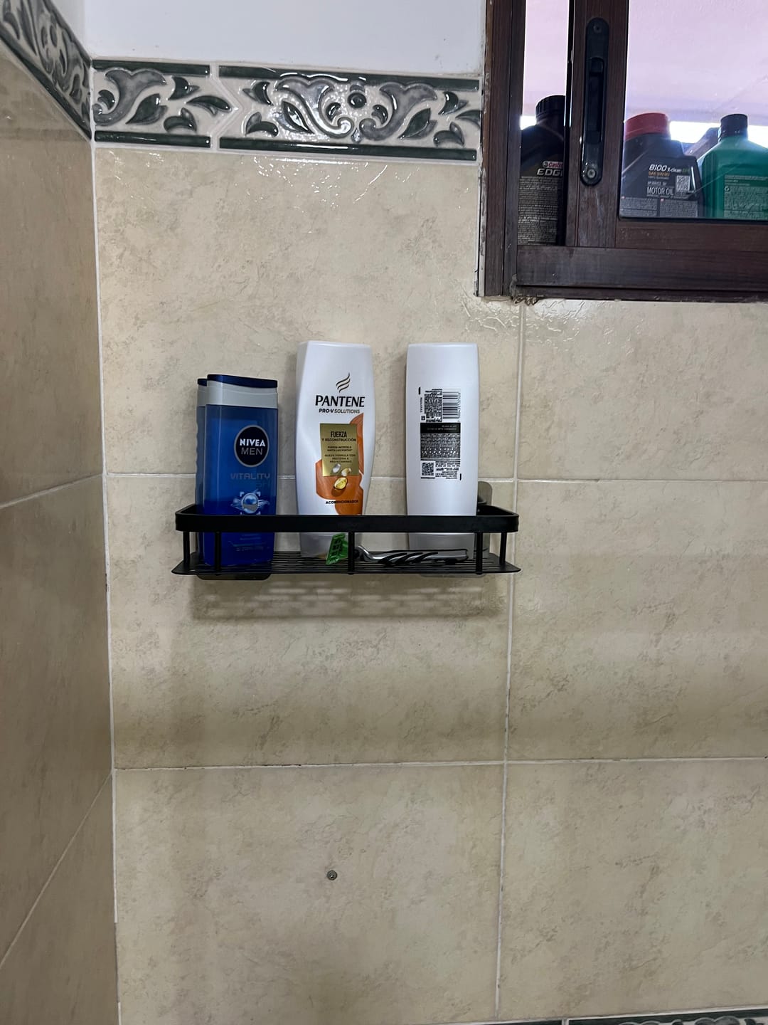 Customer photo review of Estante Organizador Winsen de Aluminio Milhome