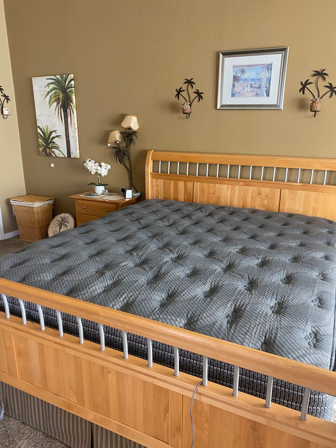 Customer photo review of 13" Deluxe Hybrid Mattress
