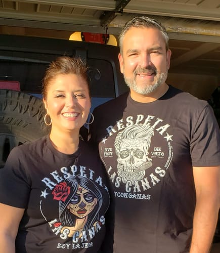 Customer photo review of Premium Bella Canvas Respeta Las Canas La Jefa Unisex Tee