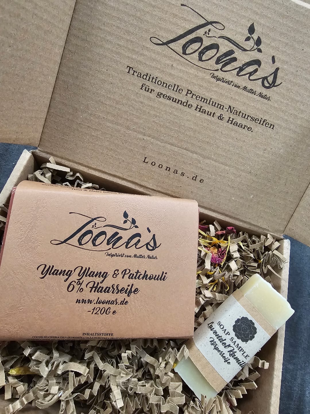 Customer photo review of 6% Ylang-Ylang-Dreams Haarseife (Beruhigend & Tiefenpflegend)