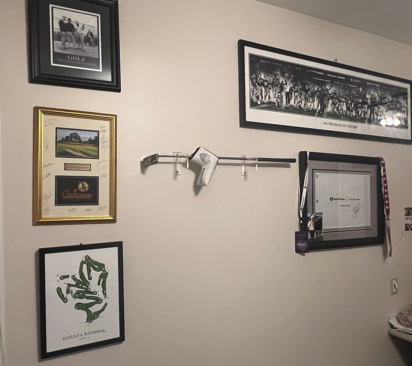 Customer photo review of Clear Acrylic Standard Single Golf Club Wall Mounts Bracket