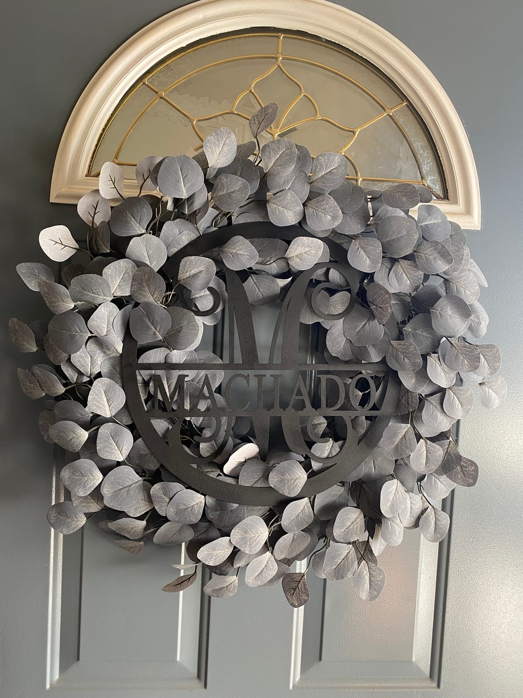 Customer photo review of Thick Border Circle Monogram - Personalized Name Signs for Home Decor