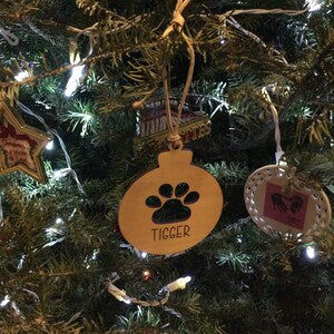 Customer photo review of Personalized Wood and Leather Paw Print Ornament
