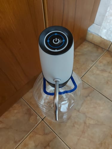 Customer photo review of Диспенсър за вода, Електрическа помпа за вода с уплътнение за туби до 19 л. - Atron AP105