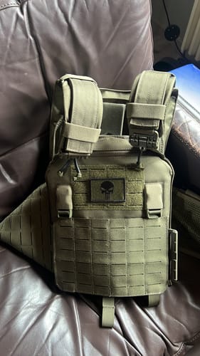 Customer photo review of SHIELD Germany Plattenträger BRAVO Steingrau Oliv SK4 / NIJ IV