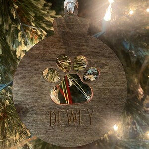 Customer photo review of Personalized Wood and Leather Paw Print Ornament