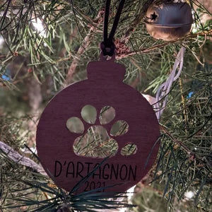 Customer photo review of Personalized Wood and Leather Paw Print Ornament