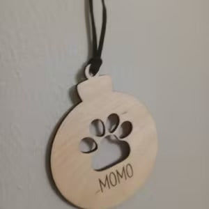 Customer photo review of Personalized Wood and Leather Paw Print Ornament