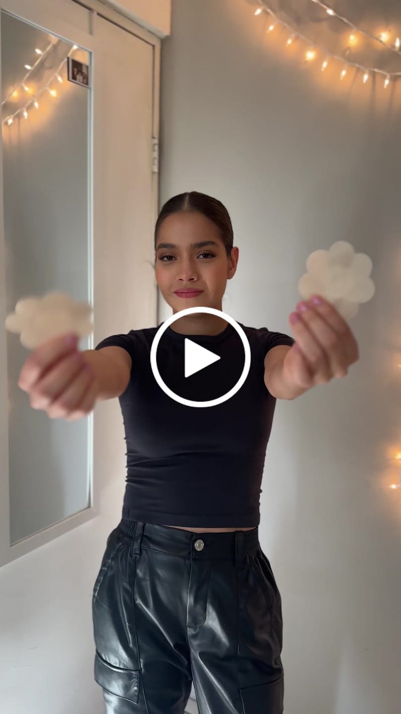 Customer video review of Flores de Satin (5 Pares)