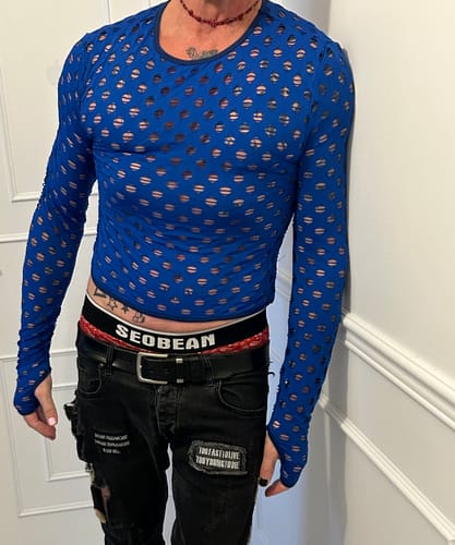 Customer photo review of Mens Hollow Knit Long Sleeve Crop Top SKUK27757