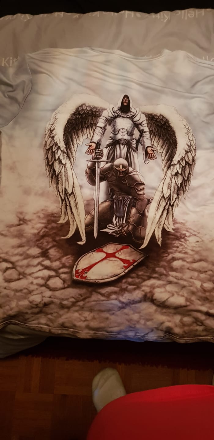 Customer photo review of T-shirt de l'Archange Protecteur
