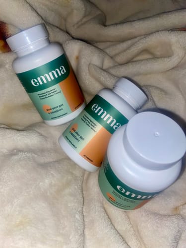 Customer photo review of Emma