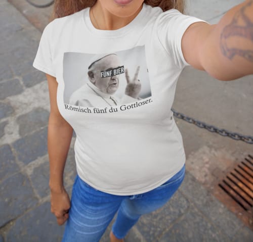 Customer photo review of FÜNF BIER RÖMISCH - UNISEX Premium Shirt