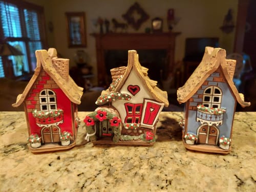 Customer photo review of Nordic Dreams Fairy Tea Light Ceramic Cottage