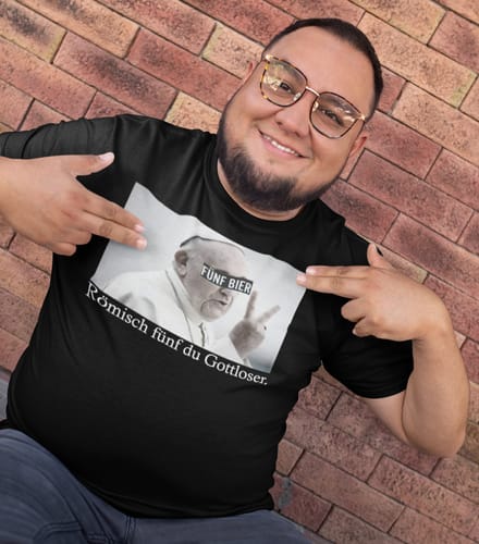 Customer photo review of FÜNF BIER RÖMISCH - UNISEX Premium Shirt