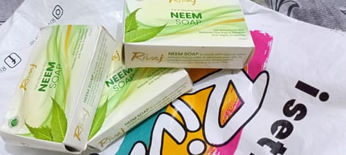 Customer photo review of Neem Soap 100g