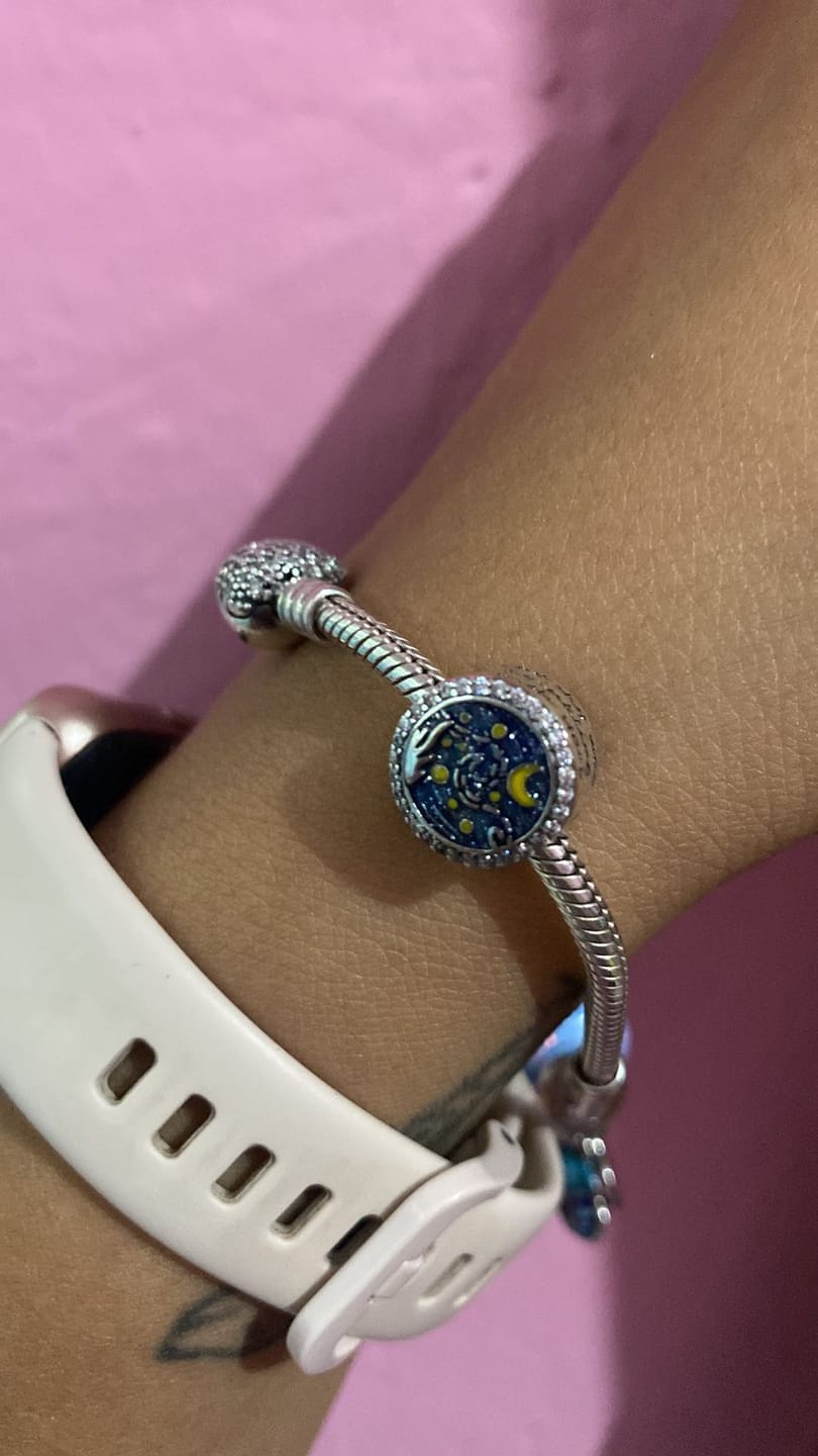 Customer photo review of Charm Noche Estrellada de Van Gogh