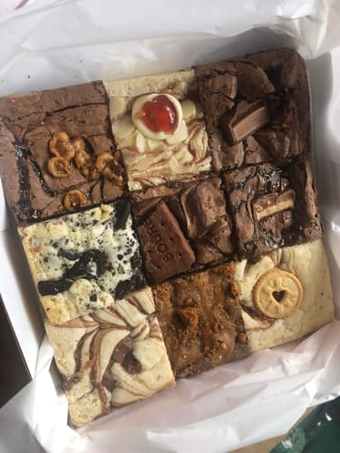 Customer photo review of Brownie & Blondie Mixed Box