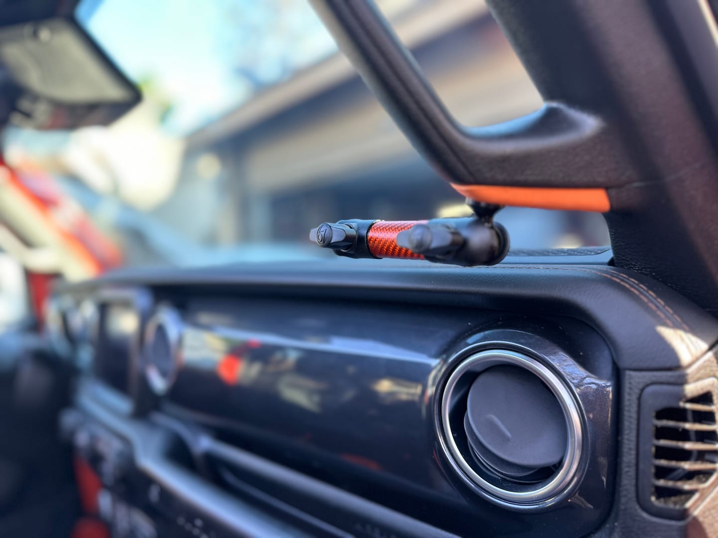 Customer photo review of JL/JLU  A-Pillar Ball Mount Solution