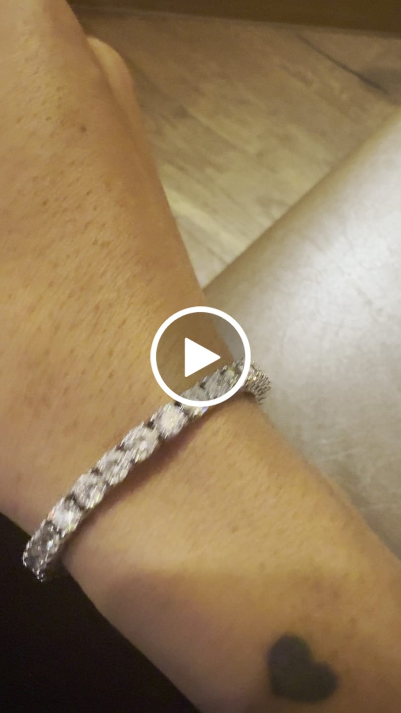 Customer video review of TENNISBOY BRACELET. - 4MM WHITE GOLD