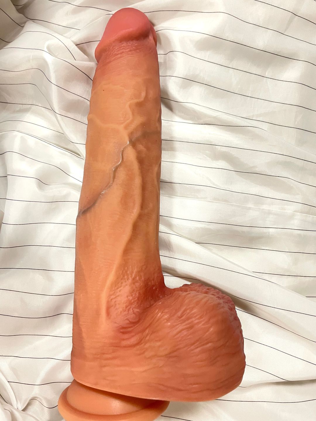 Customer photo review of Oscar Anal Dildo XXL Vibrator mit stoßfunktion 26.5 cm