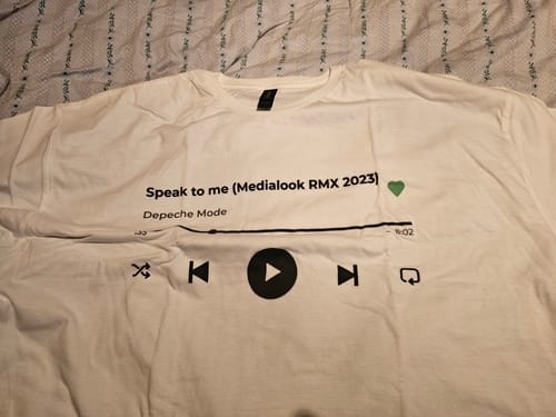 Customer photo review of Your Favorite Song T-Shirt Music Player