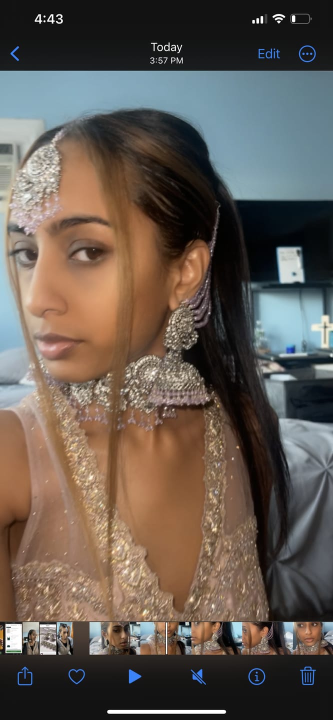 Customer photo review of Namar - Artisan Crafted Choker Set