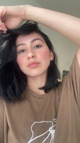 Customer photo review of First Love Kristin 1Month - brown
