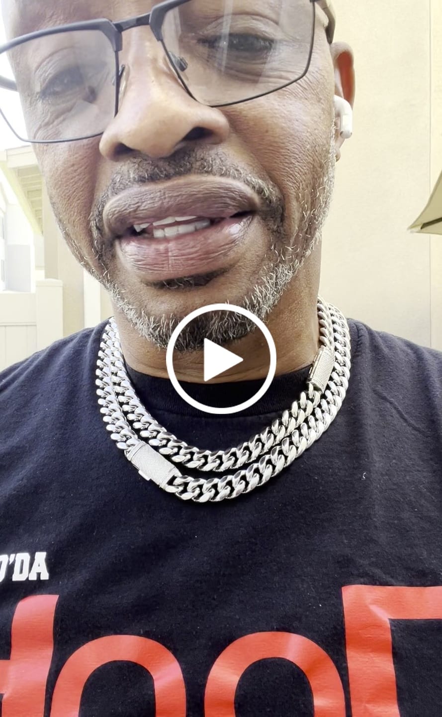 Customer video review of VVS Moissanite Miami Cuban Chain Steel / .925 Silver