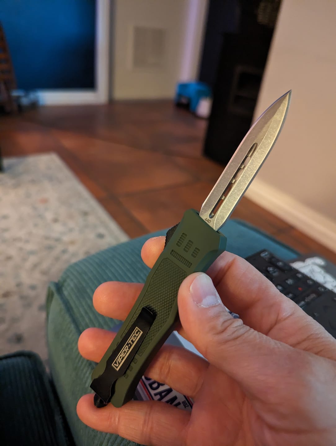 Customer photo review of *50% OFF* Small Green Phantom D/A OTF (Multiple Blade Styles Available)