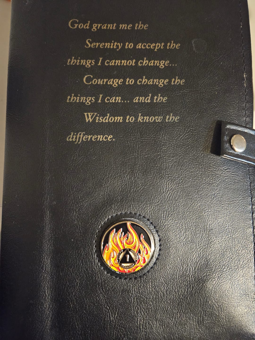 Customer photo review of 1 Year Sobriety Mint Twisted Flames Gold Plated AA Recovery Medallion/Chip/Coin - Black/Red/Orange/Yellow
