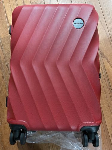 Customer photo review of Globetrotter 21" Hardside Rolling Carry-on Stylish Suitcase