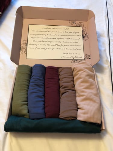 Customer photo review of Premium Jersey Hijab - Chestnut