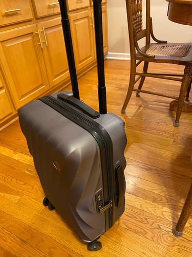 Customer photo review of Globetrotter 21" Hardside Rolling Carry-on Stylish Suitcase