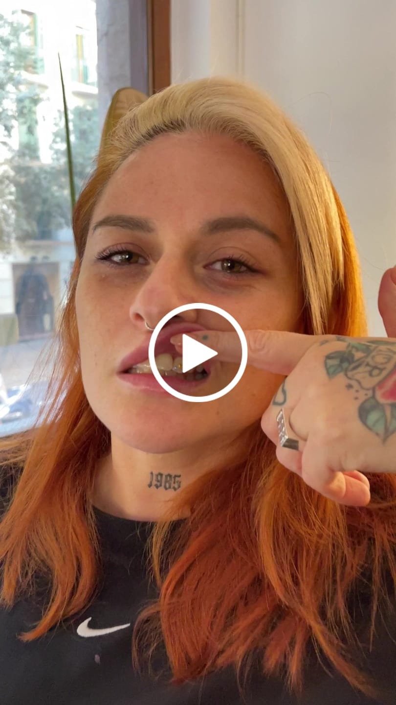 Customer video review of Small Heart 24-karat gold