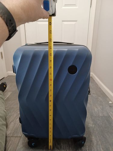 Customer photo review of Globetrotter 21" Hardside Rolling Carry-on Stylish Suitcase