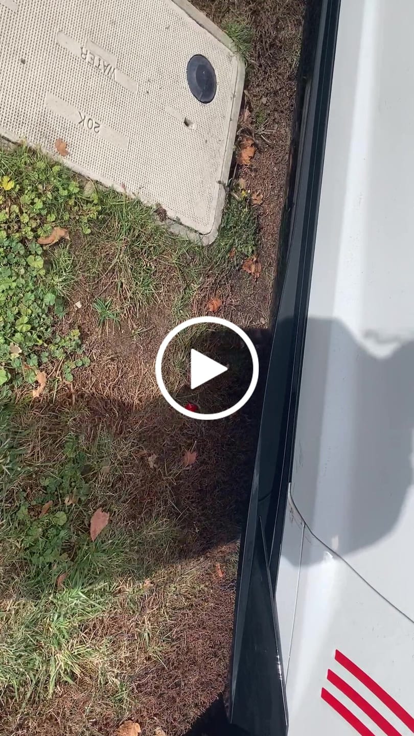 Customer video review of 2010-2015 Chevy Camaro Evo Style Gloss Black Side Skirt Rockers