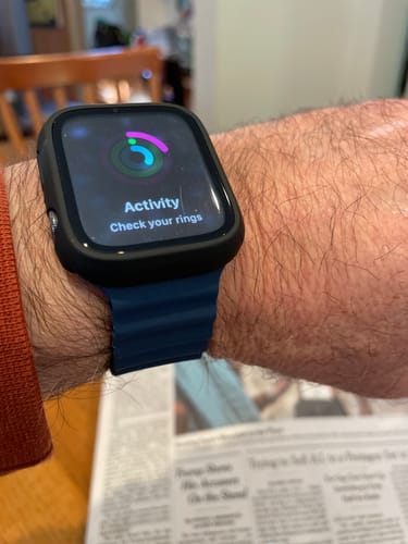 Customer photo review of Groove Silicone Apple Watchband