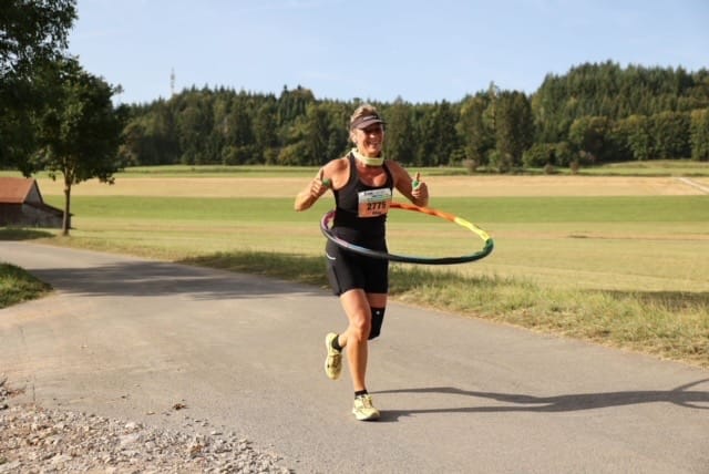 Customer photo review of Powerhoop Deluxe Weighted Hula Hoop - 2.2kg