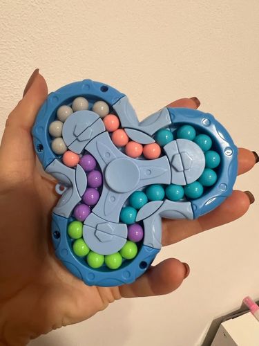 Customer photo review of Kletshuts™ SensoryToy - 2 i 1 Rubiks Terning / Magisk Bønne Gyro Fidget Spinner