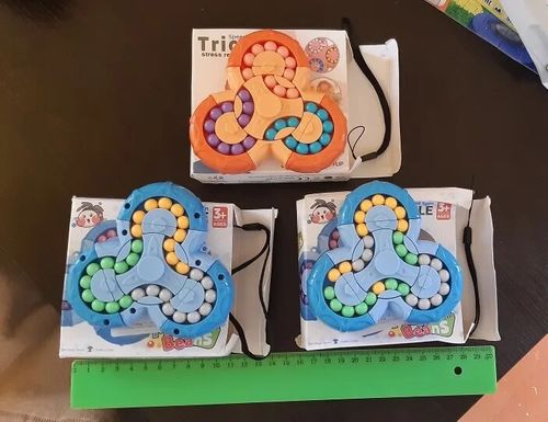 Customer photo review of Kletshuts™ SensoryToy - 2 i 1 Rubiks Terning / Magisk Bønne Gyro Fidget Spinner